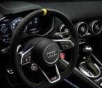 , Sur le web  : Audi TT RS iconic edition (2023). 100 exemplaires pour un anniversaire